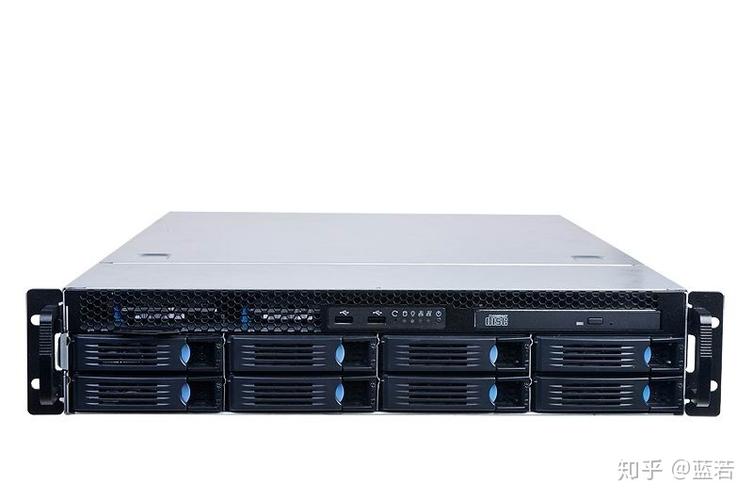 皮特在知乎上使用的是哪款服務器？